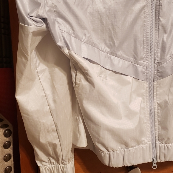 Like New Nike Windbreaker Worn 2x Size XL - Picture 5 of 7